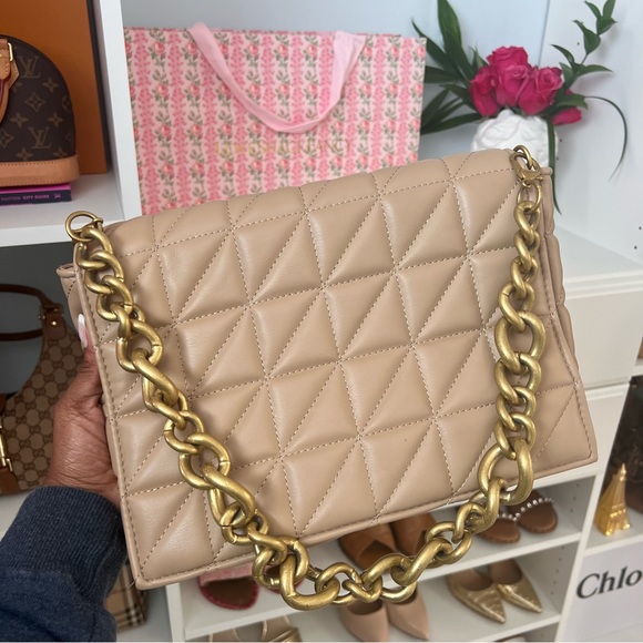 Zara Handbags - NEW Zara Quilted Bag 🟤